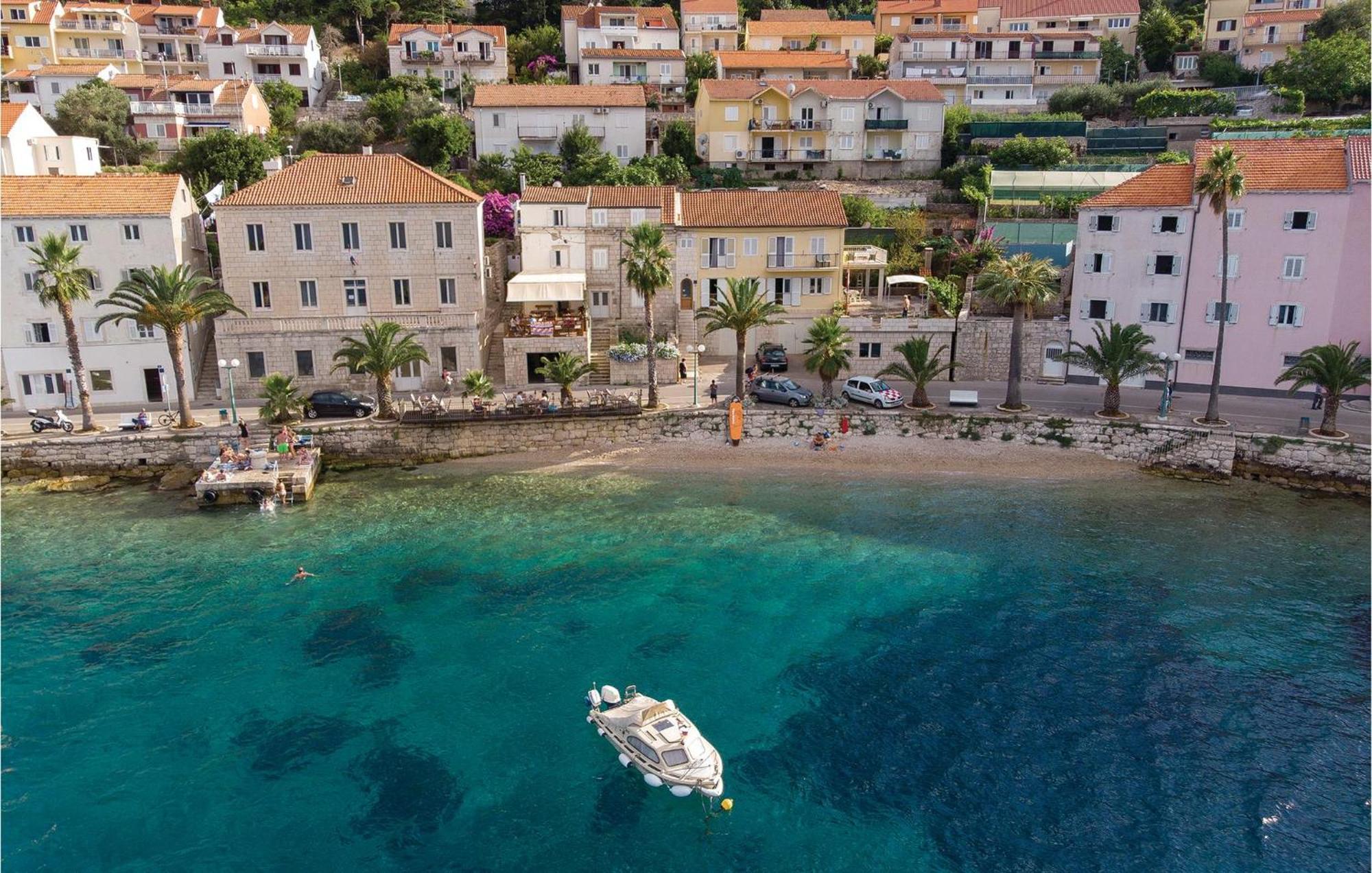 Stunning Home In Crnja Luka With Wifi Приградица Экстерьер фото
